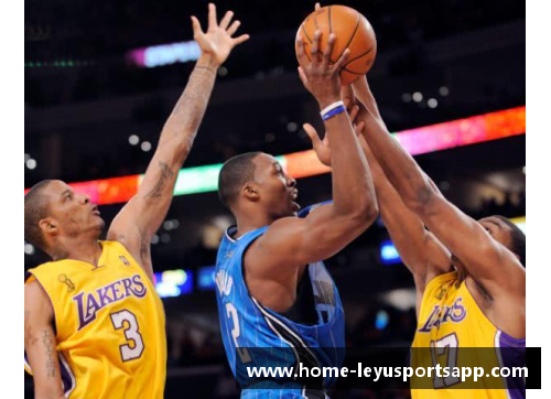 NBA高能扣篮！绝技连连，激情碰撞篮板，全场掌声雷动！